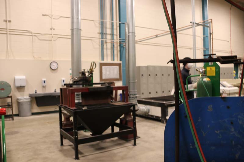 Flame-Cutting Table